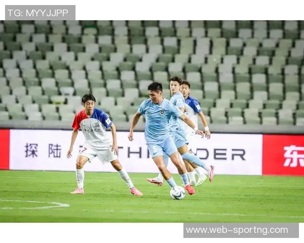 铲射自家大门乌龙失误三镇扳回一球十人新鹏城仍落后 铲射自家大门乌龙失误三镇扳回一球十人新鹏城仍落后